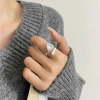 The S925 sterling silver heart-shaped moonstone ring, the same accessory as the Korean InS-style blogger, exudes a sense of sophistication for women, is simple and versatile Specification image